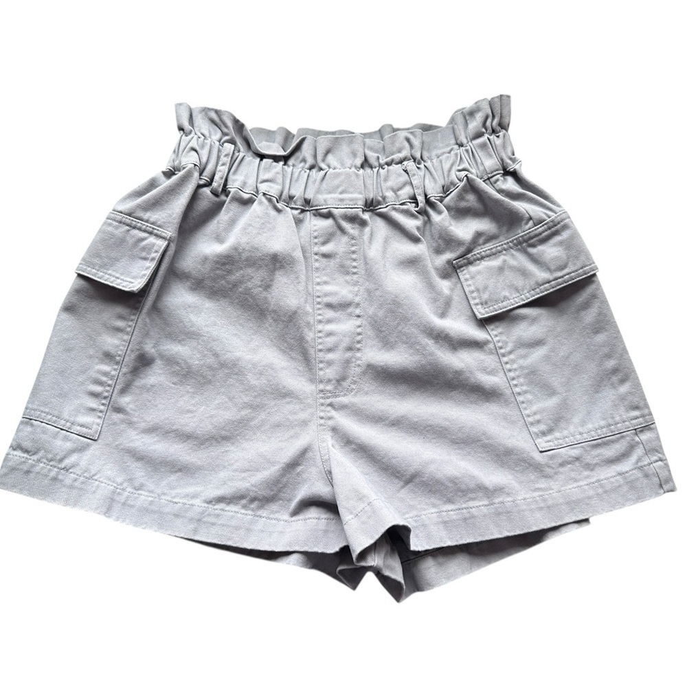 #79 Urban Outfitters High Rise Paperbag Cargo Shorts in Gray